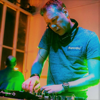 DJ Mikkel (Mst)