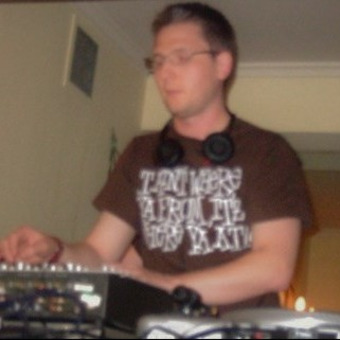 DJ  Andy Dougall