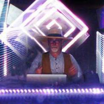 Ecklectic Mick (MIck Kelly)