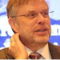 Wie rettet man sich an‘s schwierige Ufer? - Prof. Dr. Gunter Dueck auf dem 20.IK Symposium by infobroker