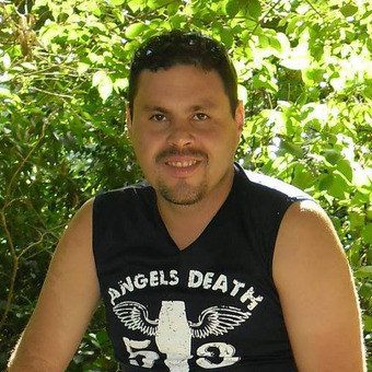 C&eacute;sar Guimar&atilde;es