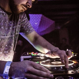 Deniz Sen | SCND.BOY