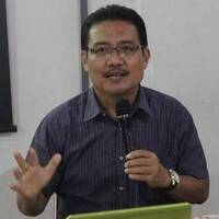 2016-10-05 Topik Idola - Narasumber Prof Hibnu Nugroho by Radio Idola Semarang