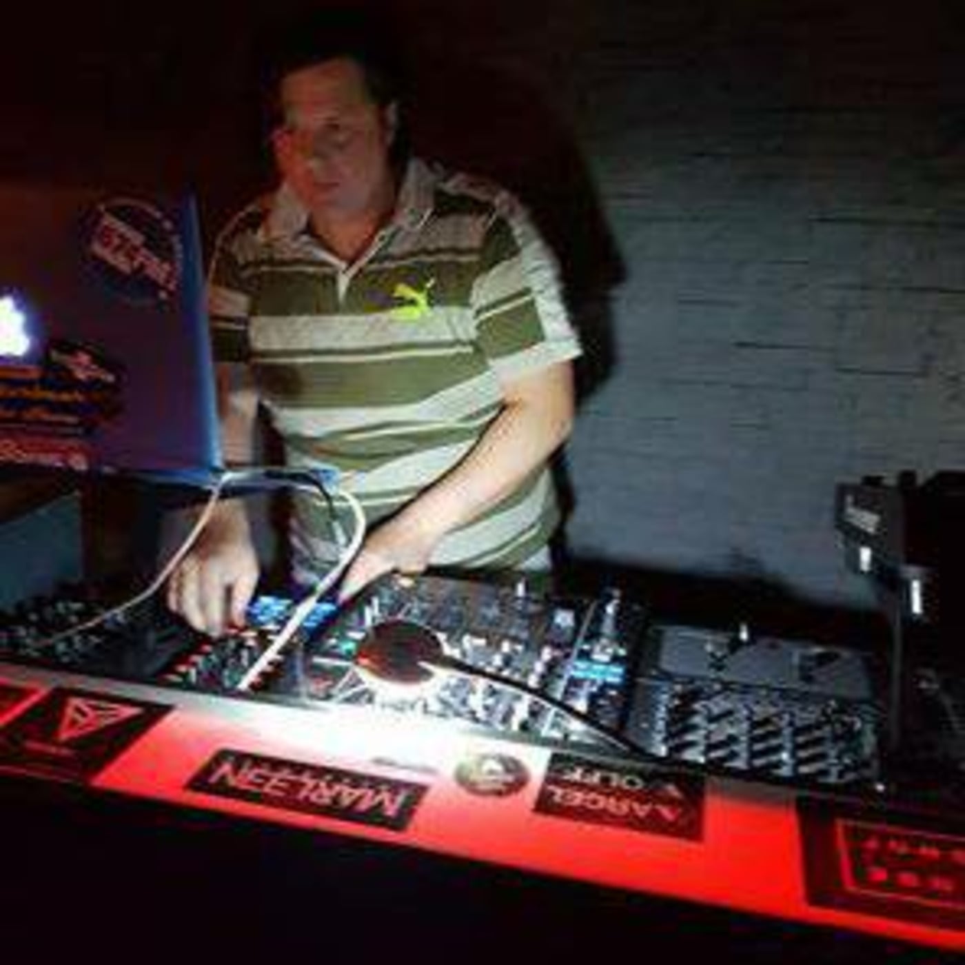 2016-7-8 Andy Baar Live @ Waves Mikrobar Club Part 1 episode artwork
