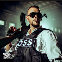 Kollegah vs Frank White - Blutdiamanten (Dr. Bootleg ZSZ Remix) by DeutschRap Bootlegs