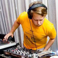  Guest mix: Gavin Guthrie aka TX Connect - Summer's Dying Days by Infinite State Machine